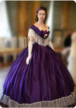 лилава бална рокля от викторианската епоха и 1860-те години, вечерна рокля Civil War Южна Belle, елегантна рокля scarlett с открити рамене, сватбена рокля в стил рококо