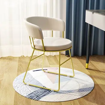 Леки Луксозни и Модерни столове за преобличане с облегалка Столове за грим Ins Стол за маникюр, Стол за спални, Скандинавски тоалетка Пуфики Мебели