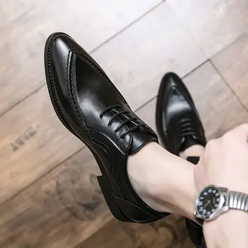 Мъжки модел обувки, кожени луксозни модерни сватбени обувки за булката, Мъжки луксозни оксфордские обувки в италиански стил, вечерни обувки с остър пръсти A40