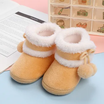 Сладък детски обувки на принцесата; Мека зимни обувки за деца; мъжки и дамски обувки от руното До това как бебетата се научават да ходят; согревающая обувки за новороденото;